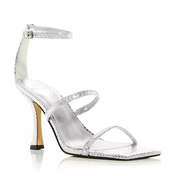 Marc Fisher Women's Dalida Embossed Silver Strappy Sandals Size 9 (MSRP $99) - Picture 1 of 9
